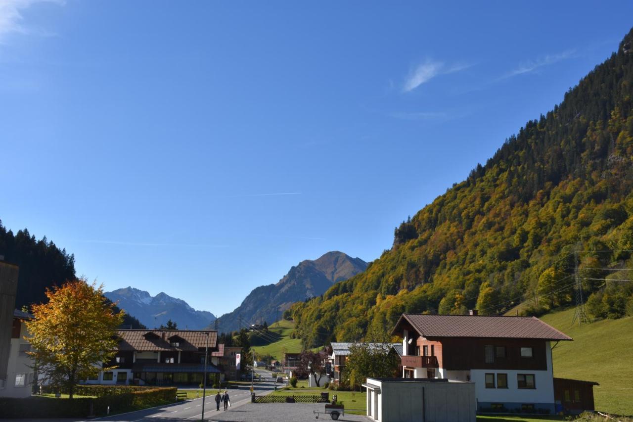 Haus St. Martin Hotell Klosterle am Arlberg Eksteriør bilde