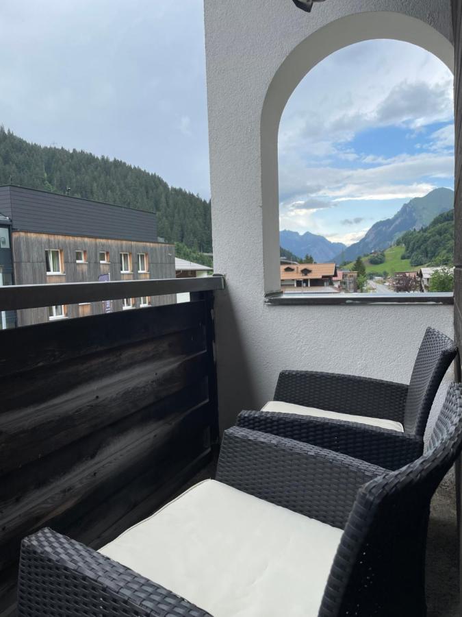Haus St. Martin Hotell Klosterle am Arlberg Eksteriør bilde