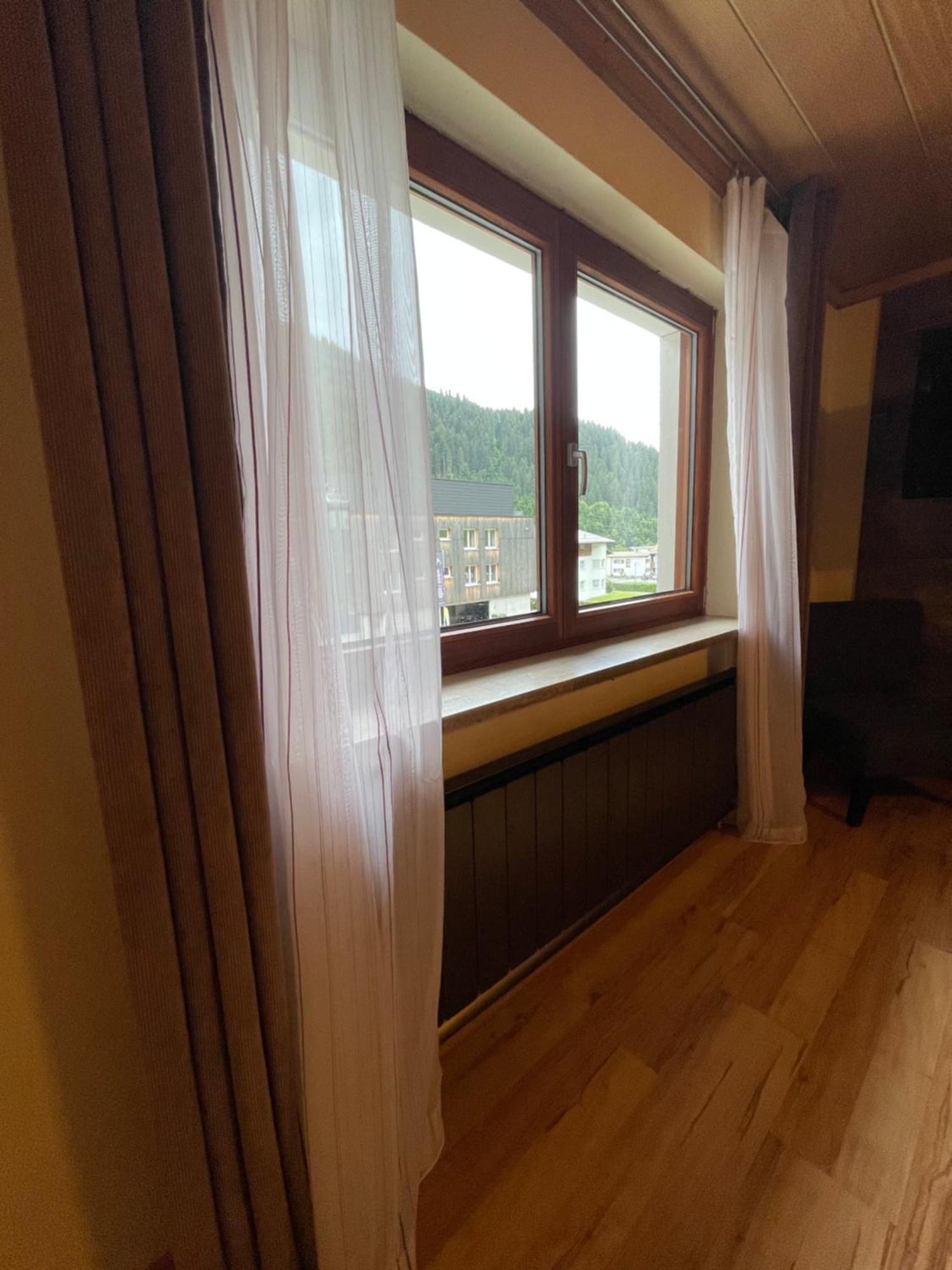 Haus St. Martin Hotell Klosterle am Arlberg Eksteriør bilde